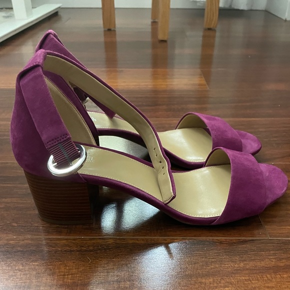 MICHAEL Michael Kors Shoes - New Michael Kors sandals
